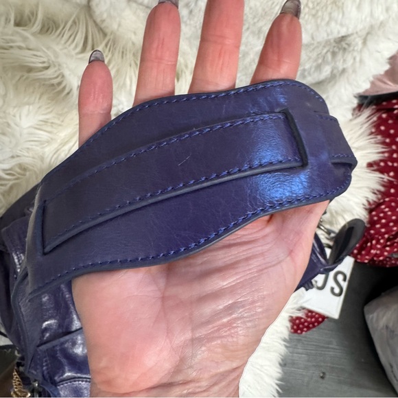 Lush Women's Purple Two Way Shoulder Bag With Card Holder - Picture 16 of 17